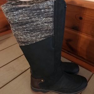 Merrell boots size 9